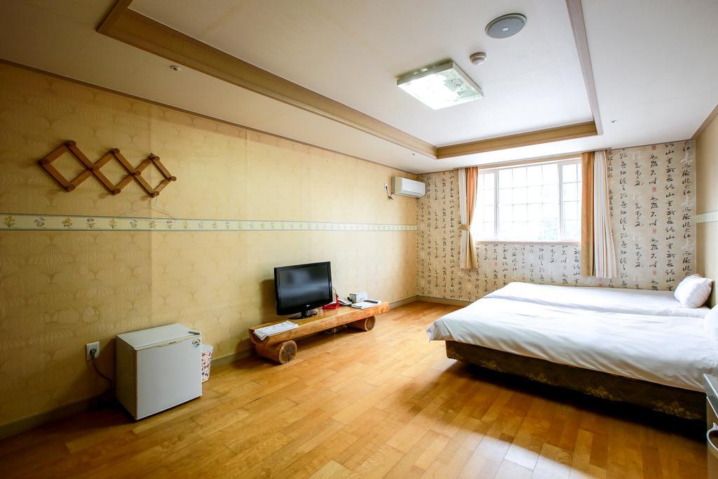 Arbon Youth Hostel & Resort Jeju Exterior foto